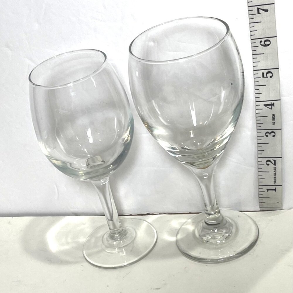 Set Of 2 Clear Glass Wine Goblets 7" & 6" Tall Stemware Elegant Dining